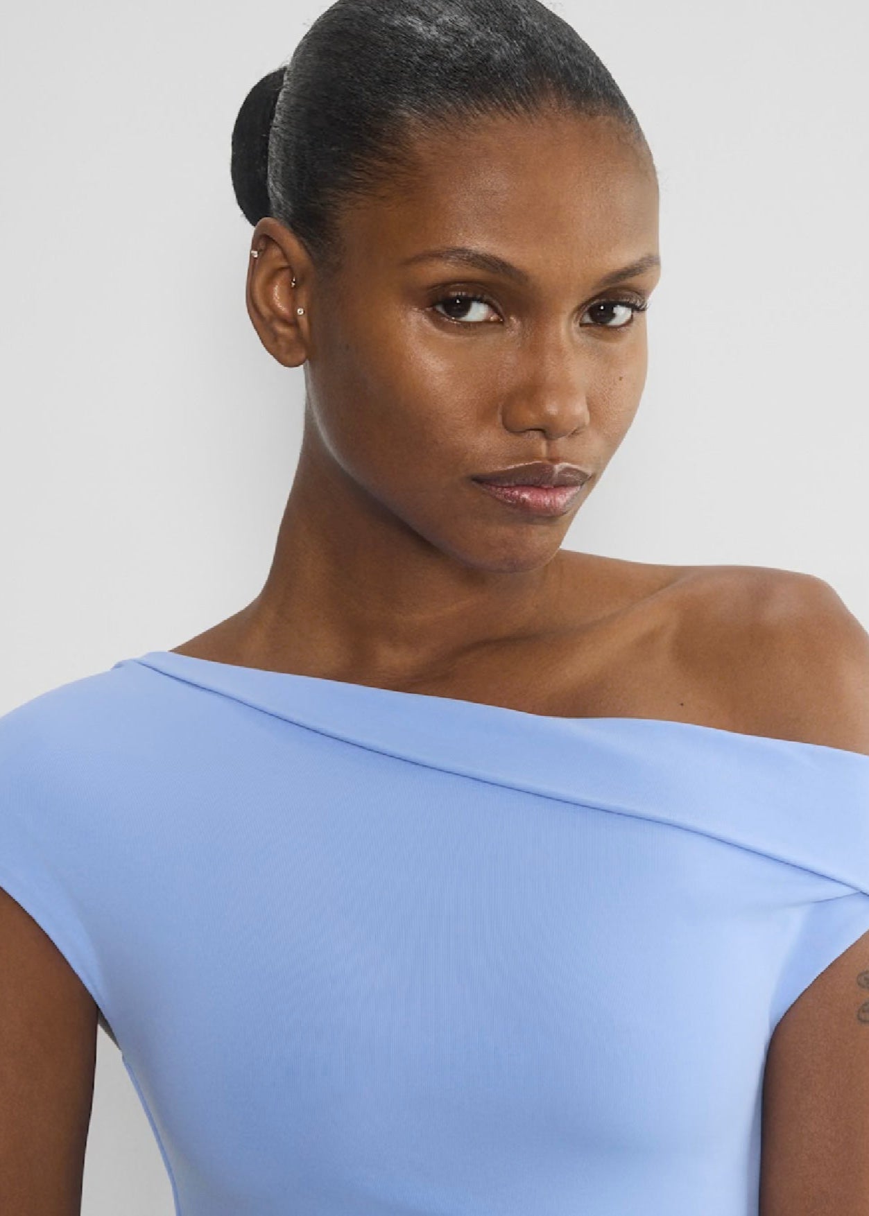 Contour Allure Top